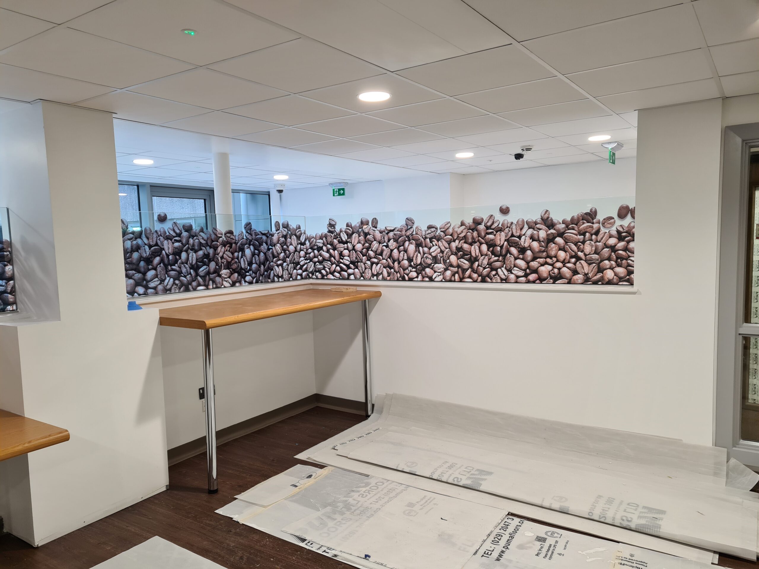 barista seating area